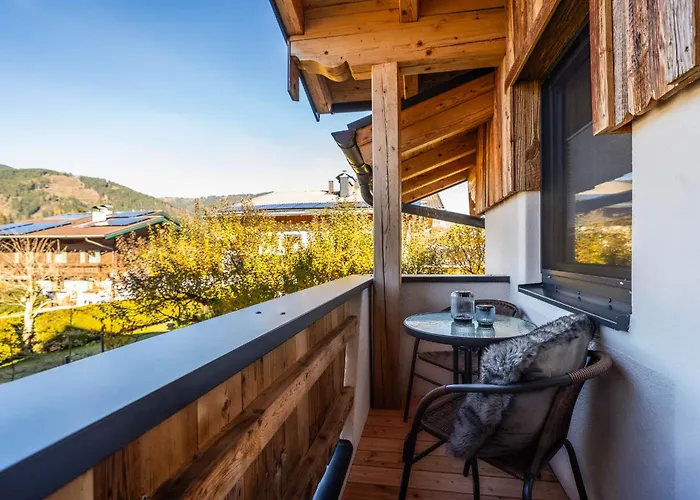 S Апартаменты *